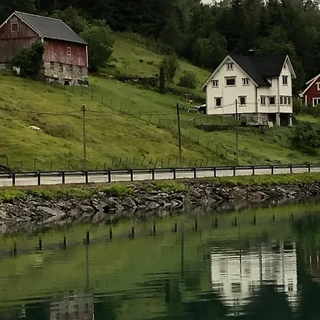 Nyhagen Feriehus Hjelle